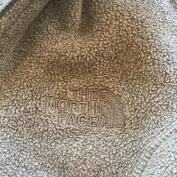 The North Face Fleece Pullover - Picture 3 of 5